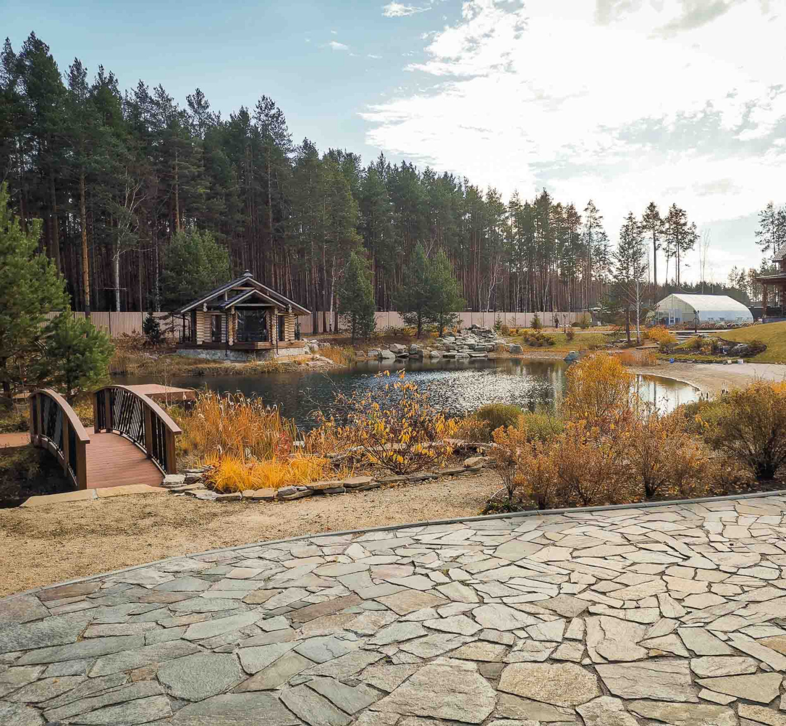 Роскошный сад в Екатеринбурге