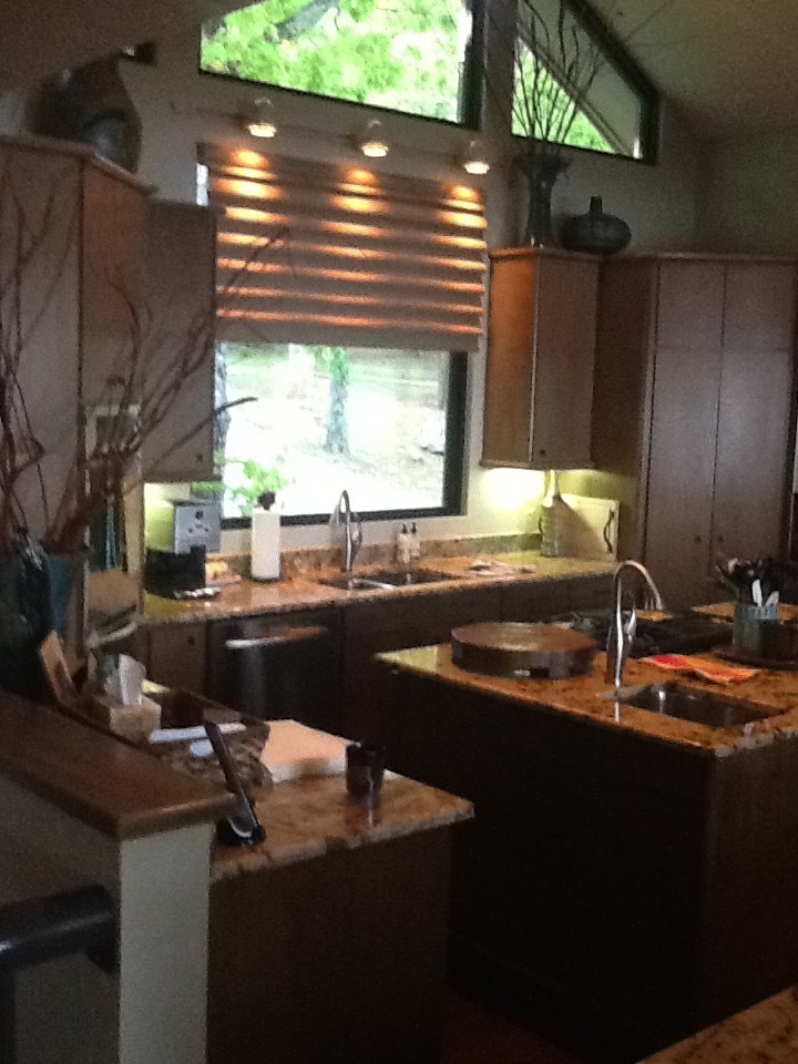 Home design - transitional home design idea