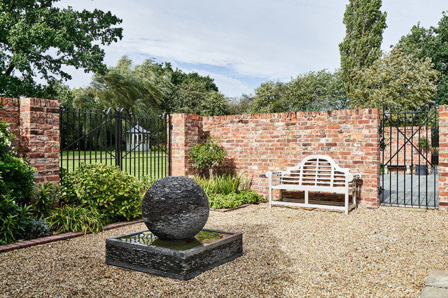 Cheshire Farmhouse traedgaard