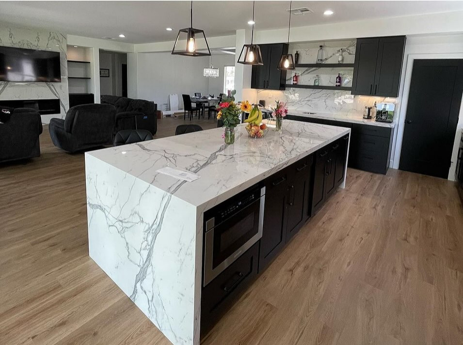 Corona Modern Kitchen