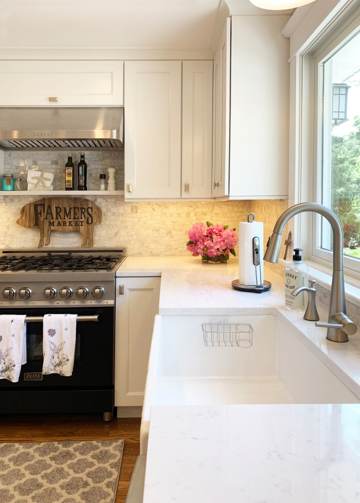 Trendy kitchen photo in Providence