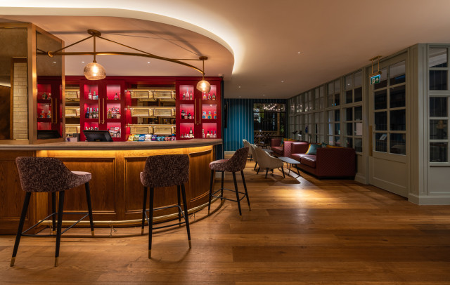 DoubleTree Hilton Bath eklektisk-hjemmebar
