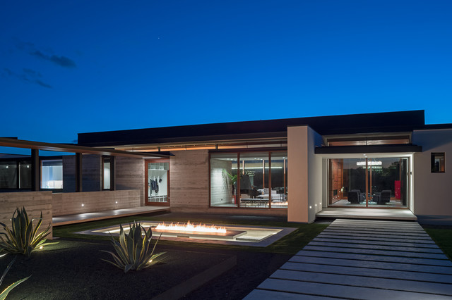 Hrause Haus Fire And Lights Austin By Outdoor Design Hrause Haus Fire And Lights Austin
