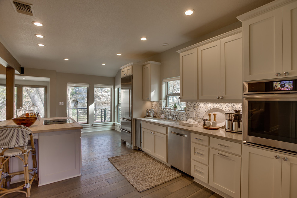 Kitchen - rustic kitchen idea