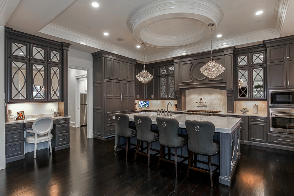 Example of a transitional kitchen design in DC Metro