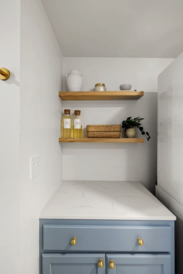 Swarthout Residence _ Laundry & Guest Bathroom