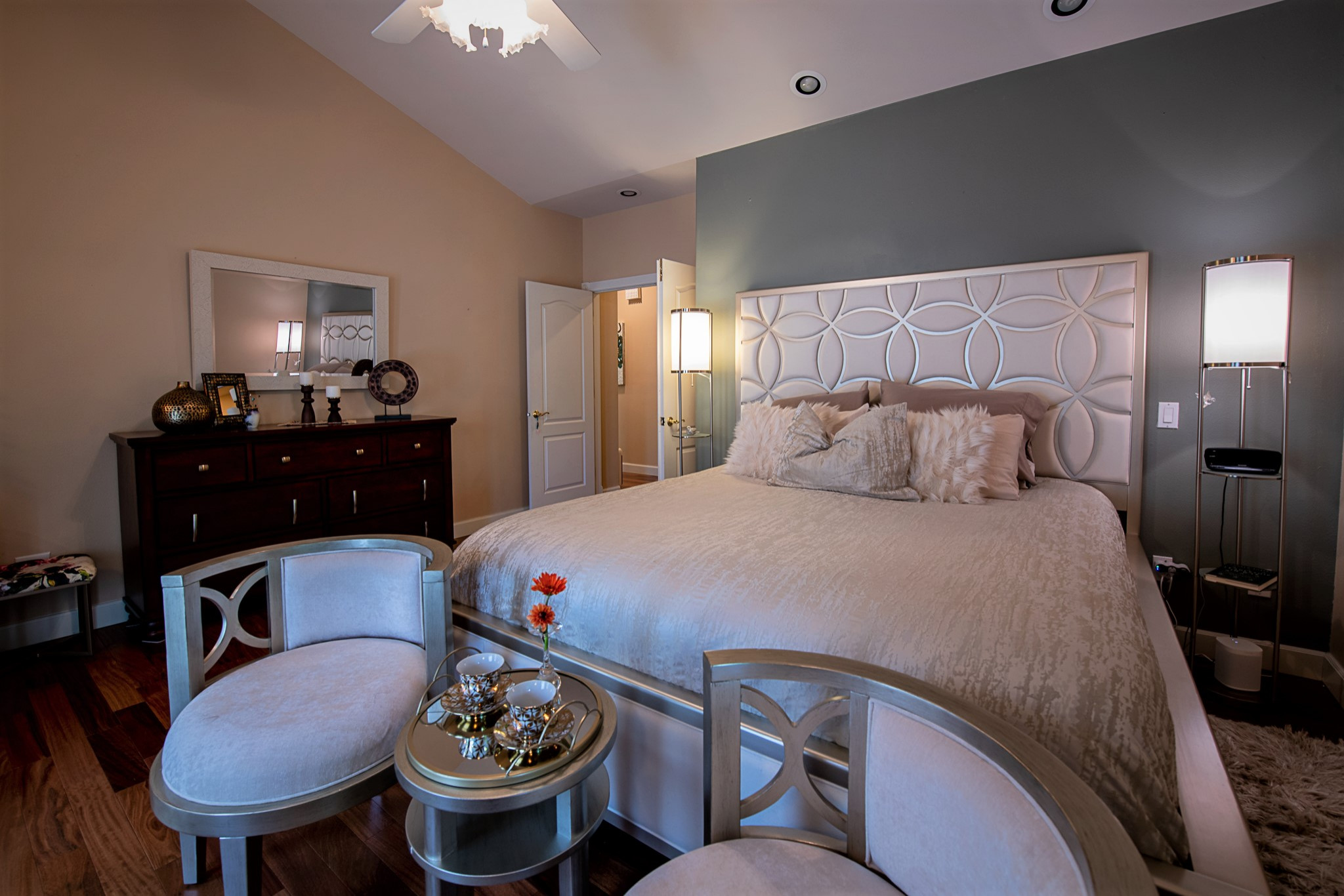 Transitional bedroom