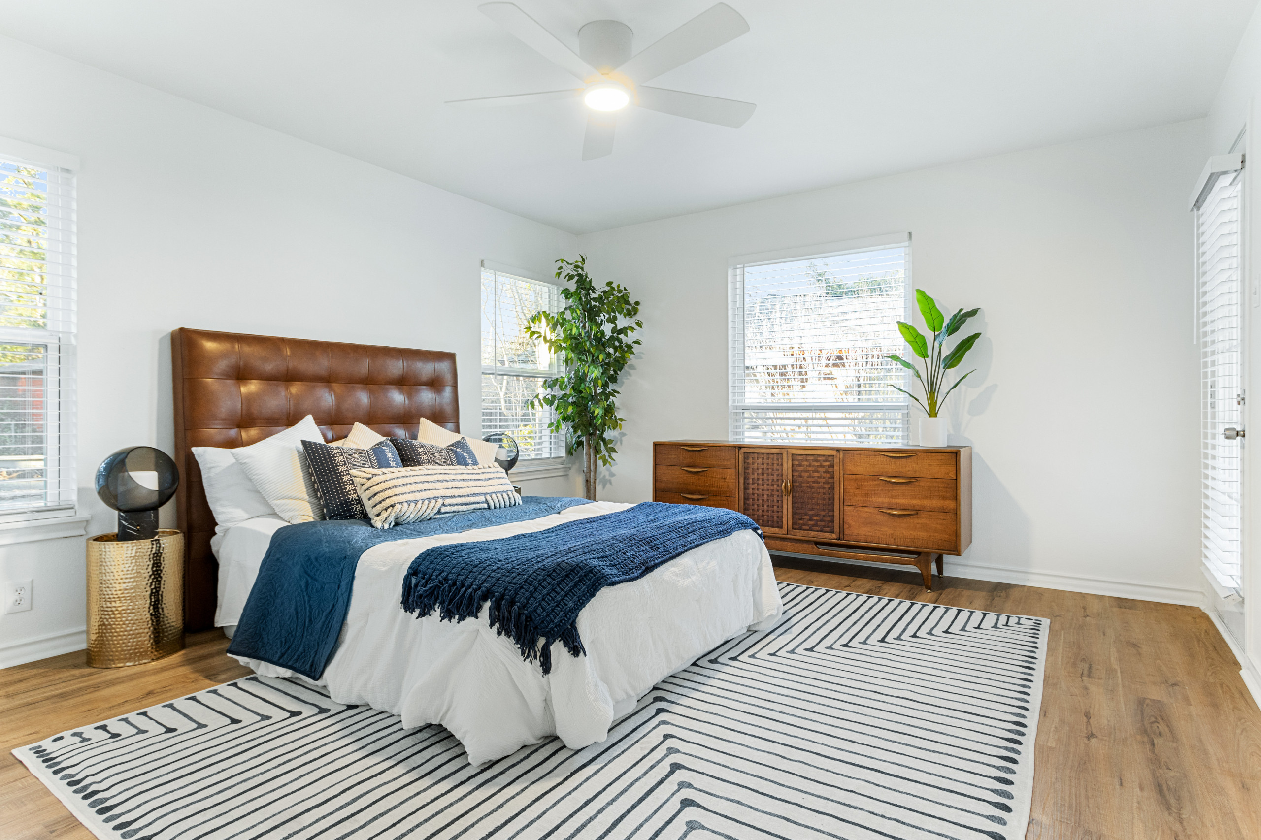 Oak Cliff Contemporary Home Staging
