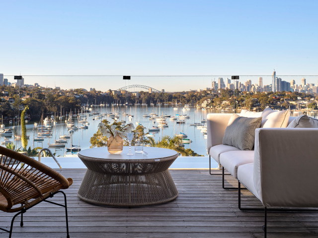 Longueville Residence contemporary-courtyard
