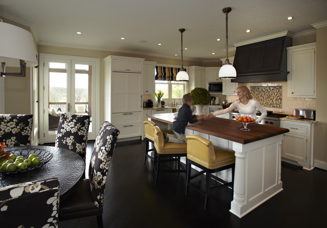 Chanhassen Residence - Kitchen contemporary-koek