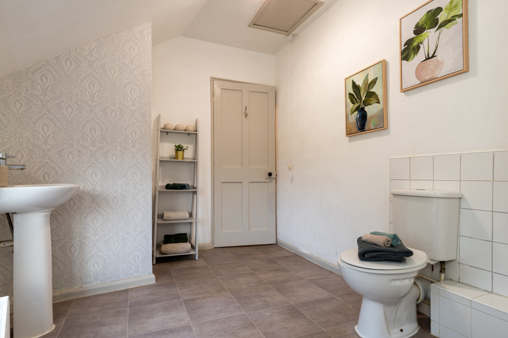 2 Post House - Stage to Sell