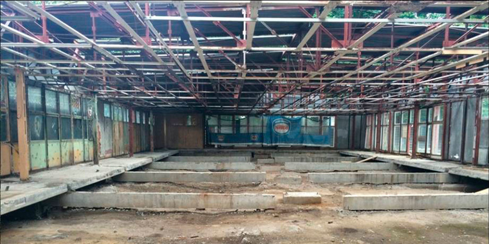 здание кафе до реконструкции