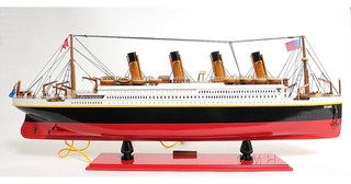 Titanic With Lights - Beach Style - Decorative Objects And Figurines