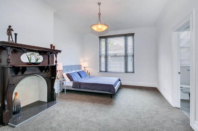 Kent contemporary-bedroom