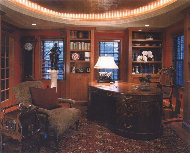 Inspiration for a traditional home office in Boston.
