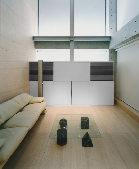 ガラス張りのバスルームのある住まいーFIORIREー minimalistisch-wohnbereich