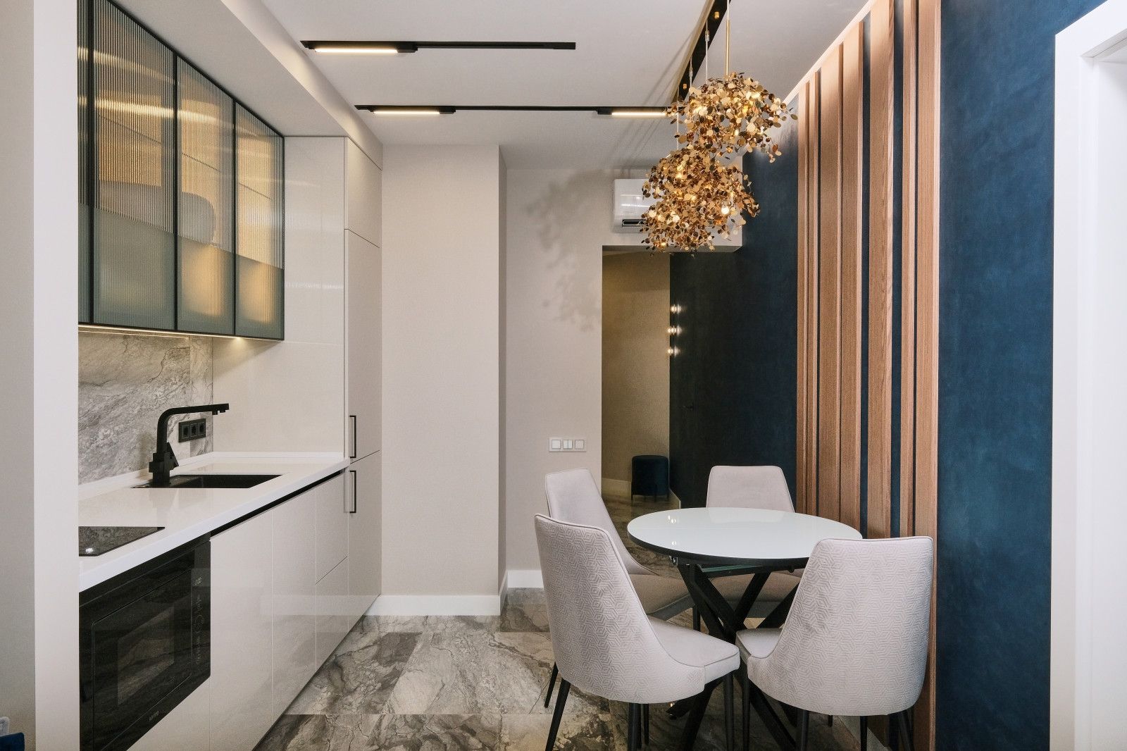 Квартира с акцентами синего ЖК  Морская Симфония