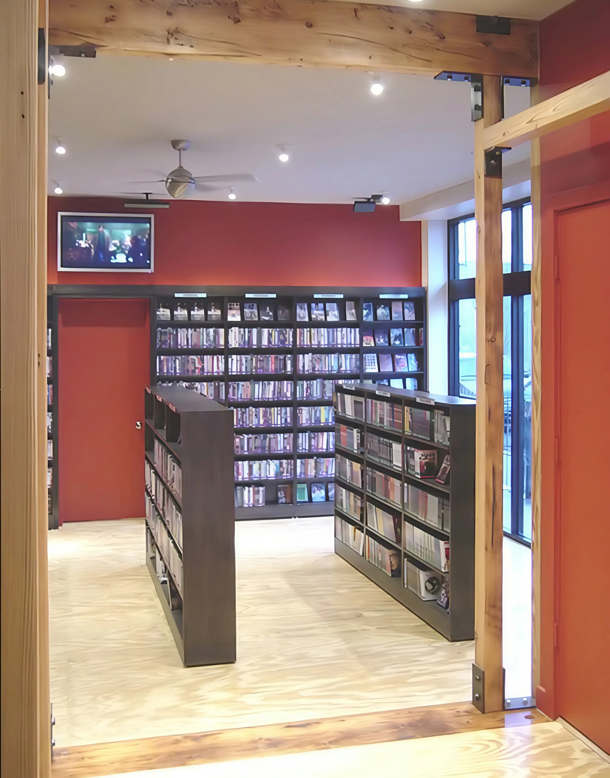 CONNECTION HALLWAY