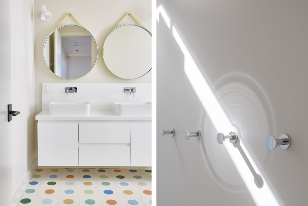 Trendy home design photo in San Francisco