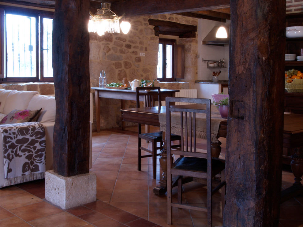 Ejemplo de comedor rural de tamaño medio