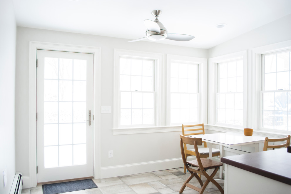 Home design - transitional home design idea in Boston