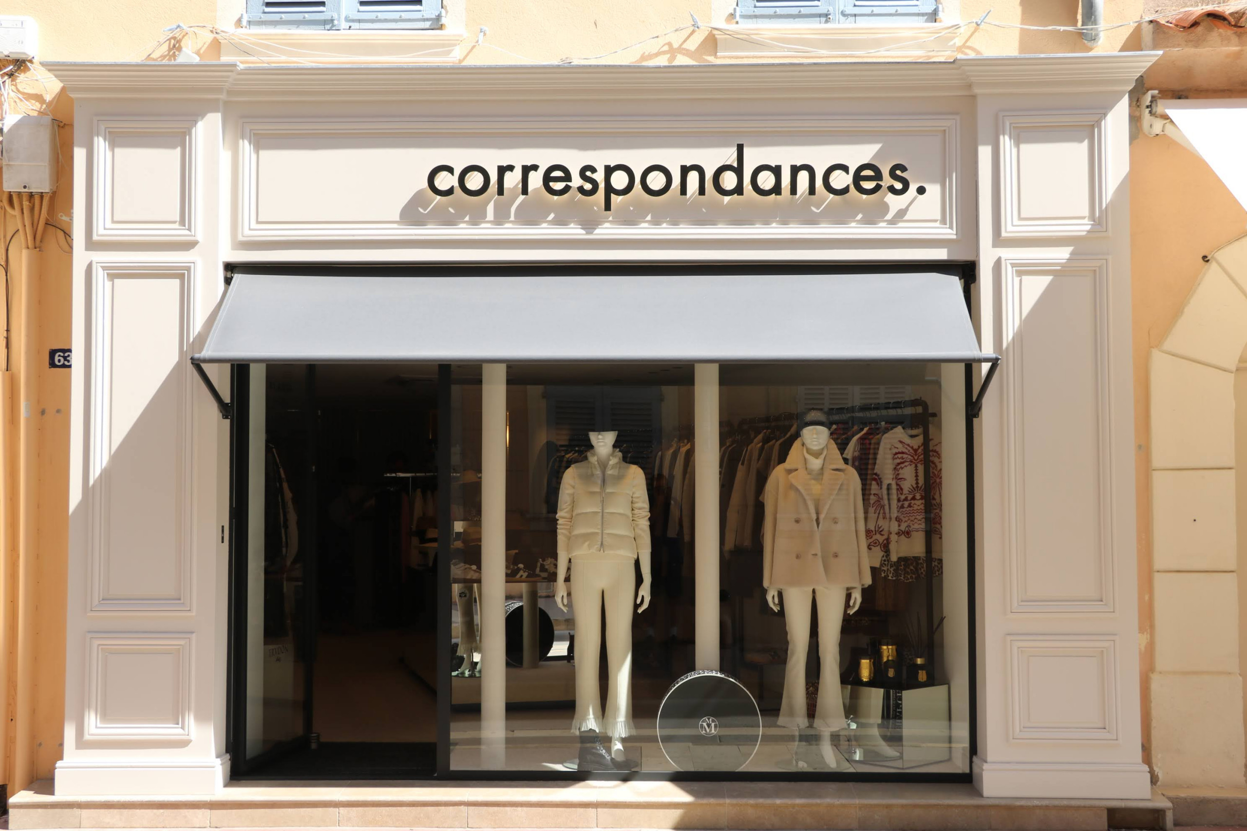 Menuiserie d'une boutique à St Tropez
