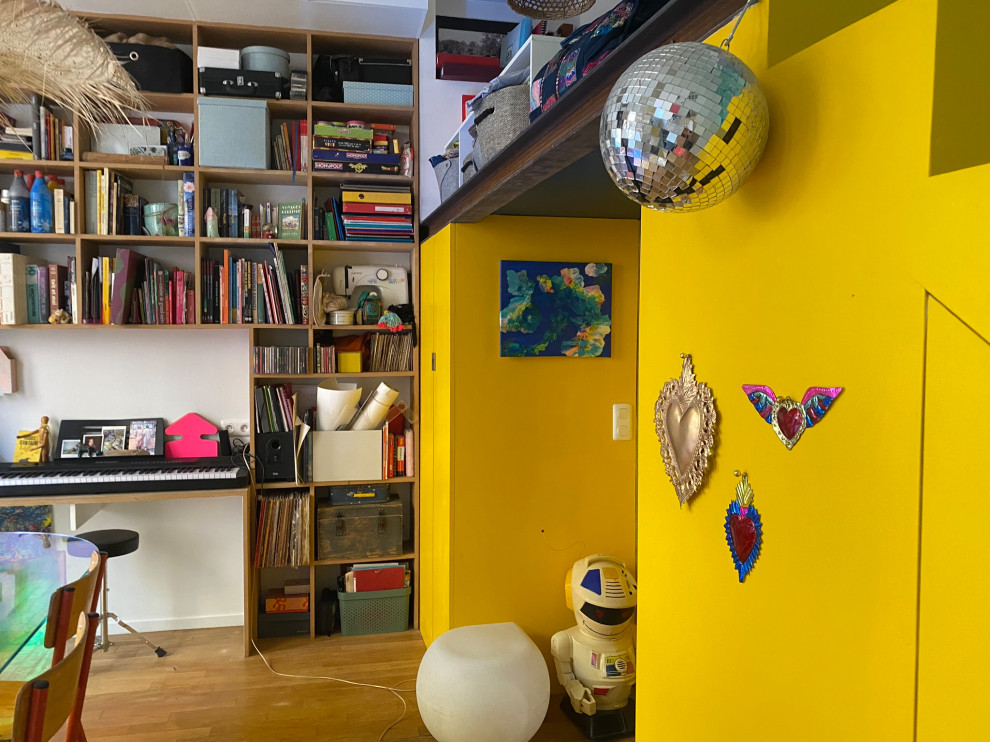 Transformation d'un local en loft brutaliste tropical