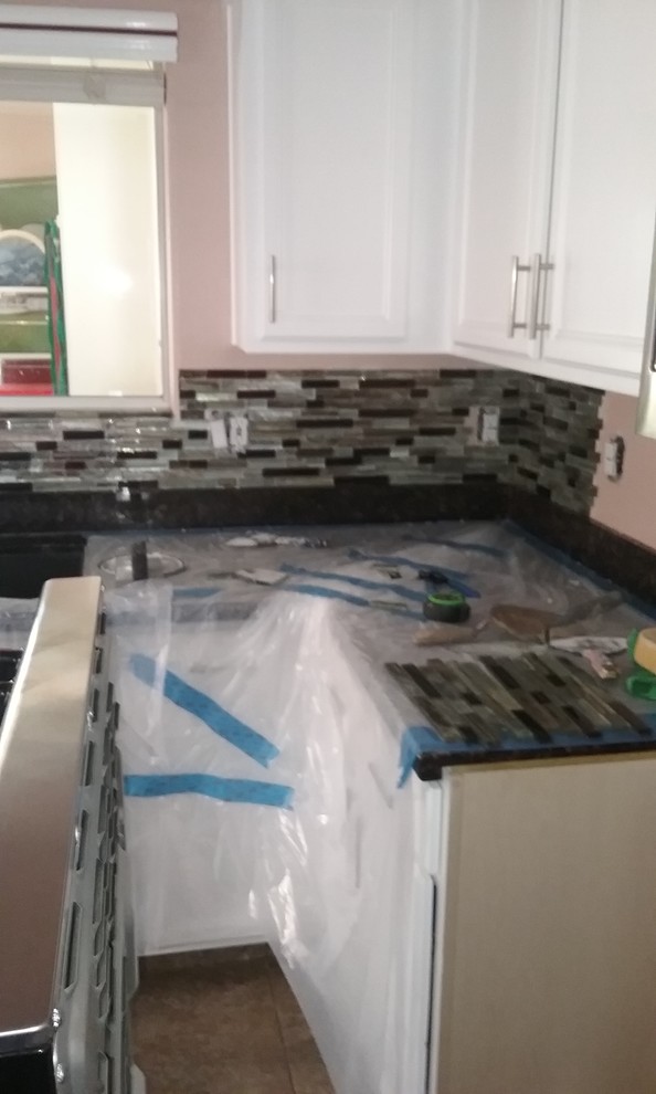 Inspiration for a transitional kitchen remodel in Phoenix