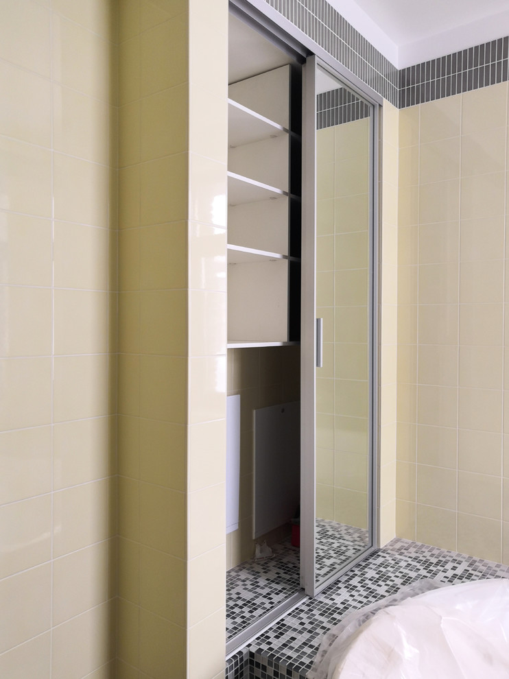 Стеллаж и двери купе raumplus