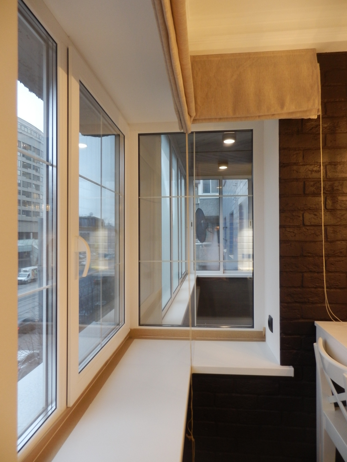 Современный черный