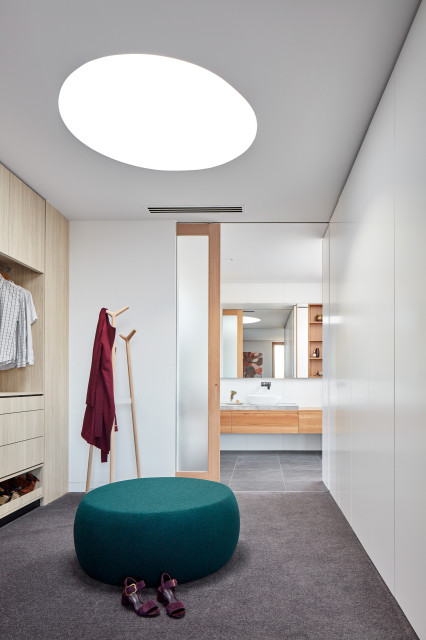 Bentleigh House contemporary-wardrobe