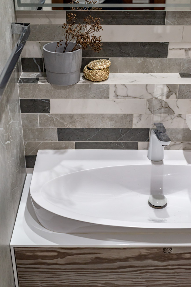 Трехкомнатная квартира в центре Москвы