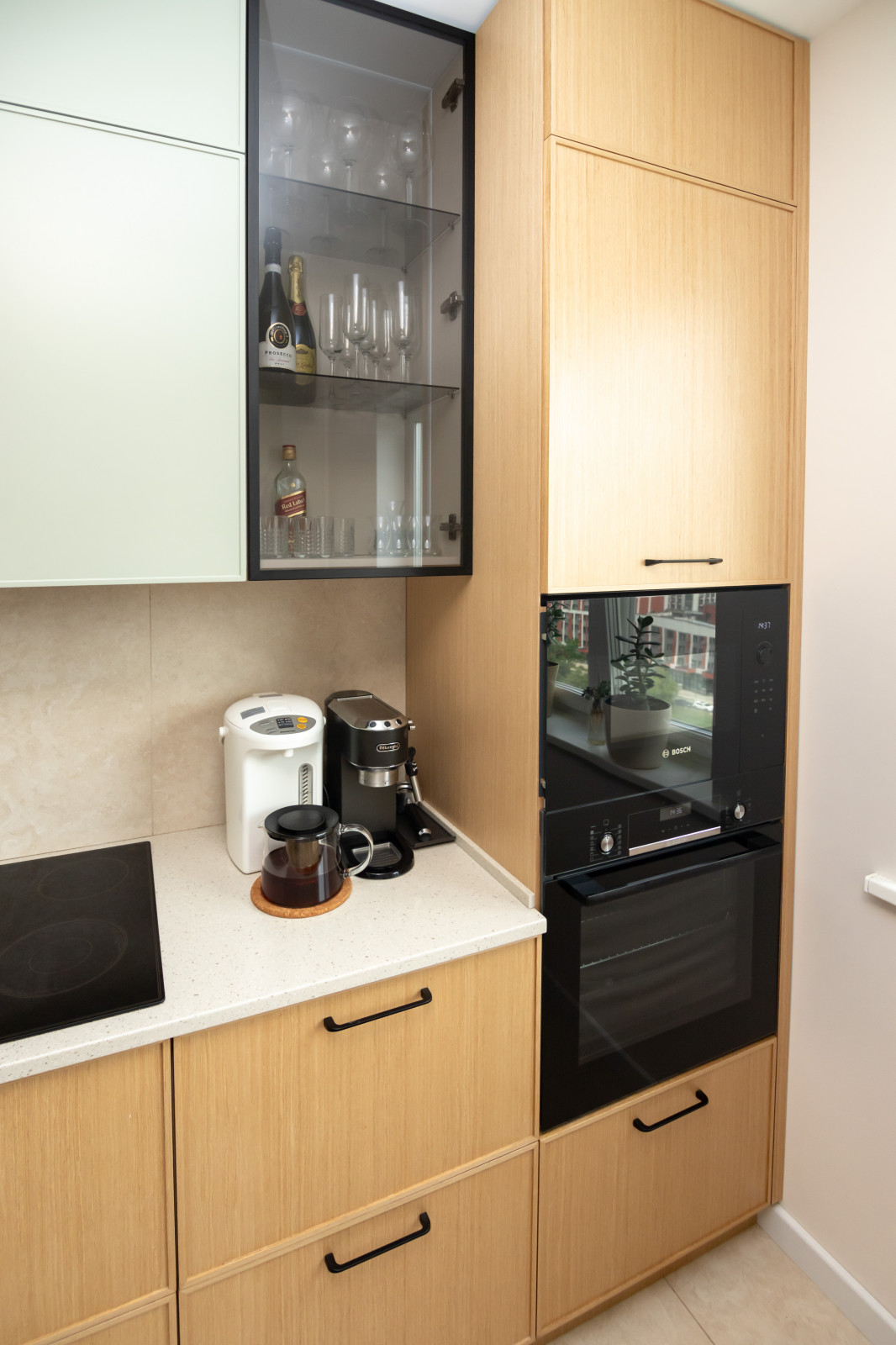 Неоклассическая кухня в трендовых цветах этого года