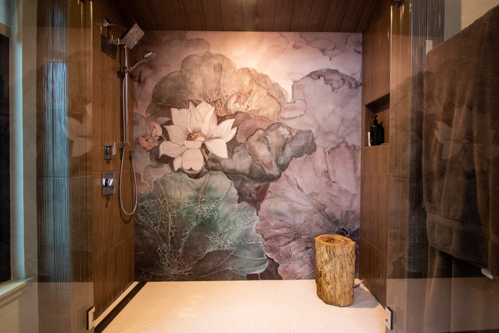 Contemporary Treehouse Master Bathroom