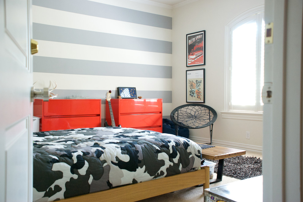 Photo of a contemporary kids' room for boys in Dallas.