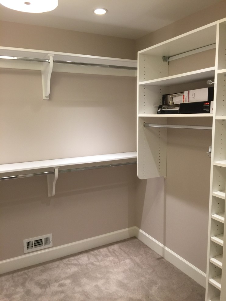 Williamsburg Grey Marble Bath