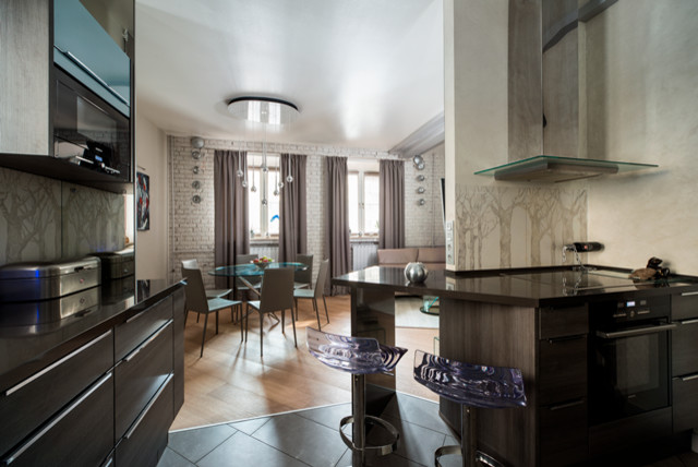 Серая зеркальная квартира