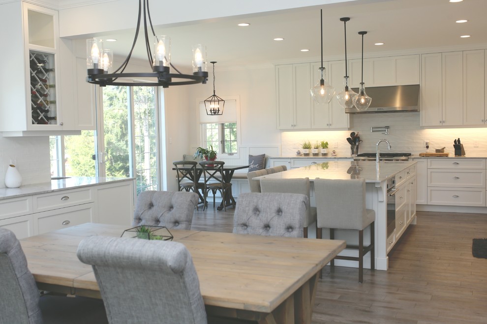 Home design - transitional home design idea