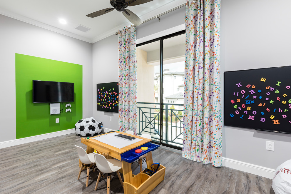 Transitional kids' room photo in Orlando