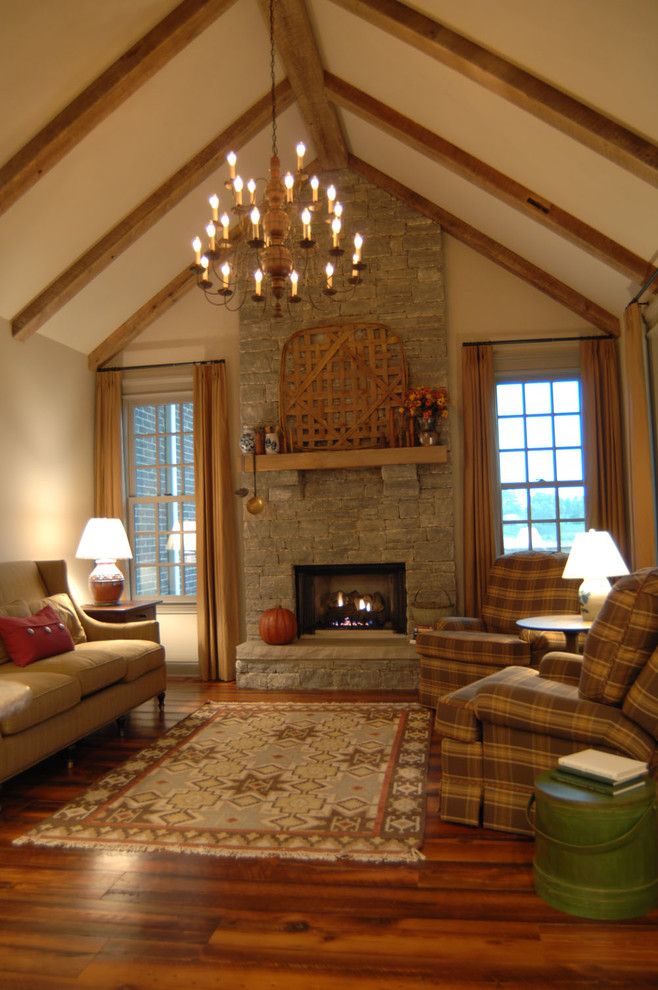 Design ideas for a traditional living room in Louisville.
