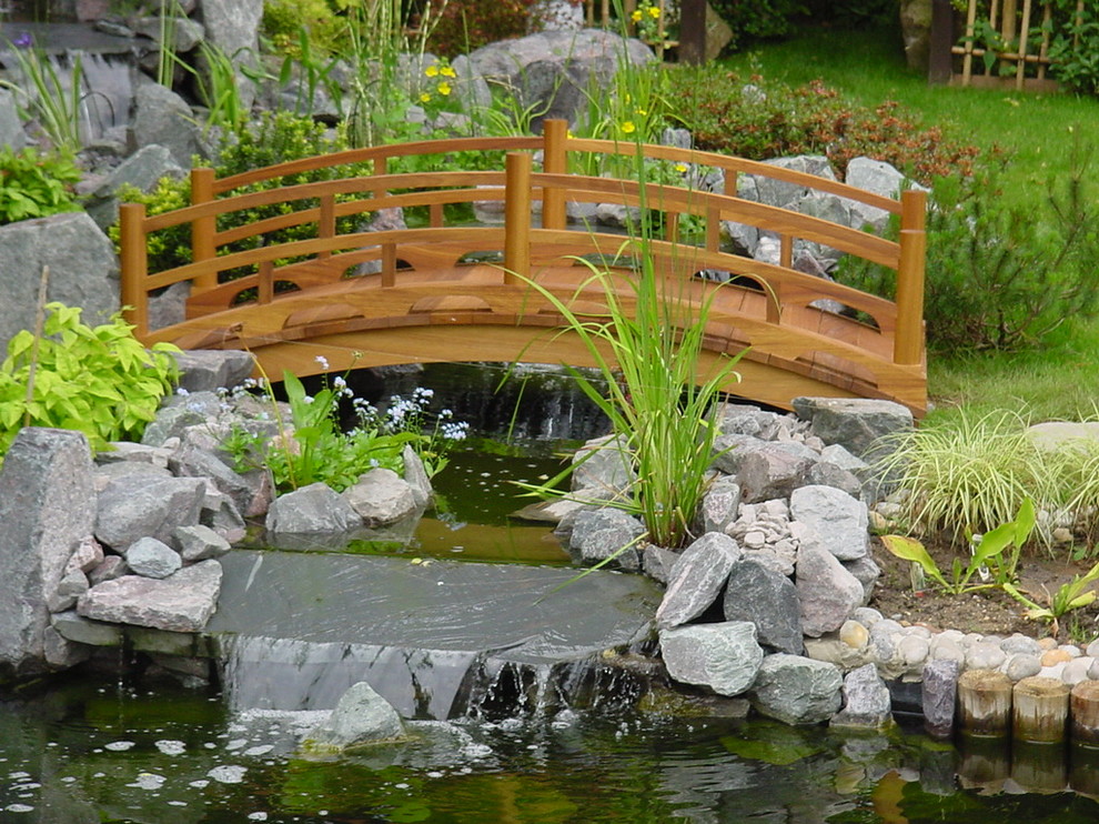 This is an example of an asian garden in Kent.