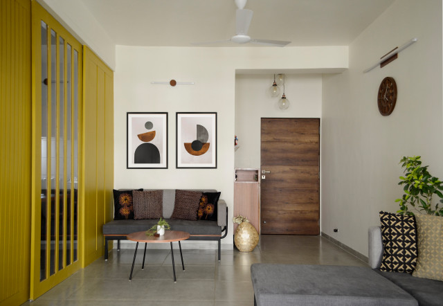 yellow wall house modern-wohnbereich