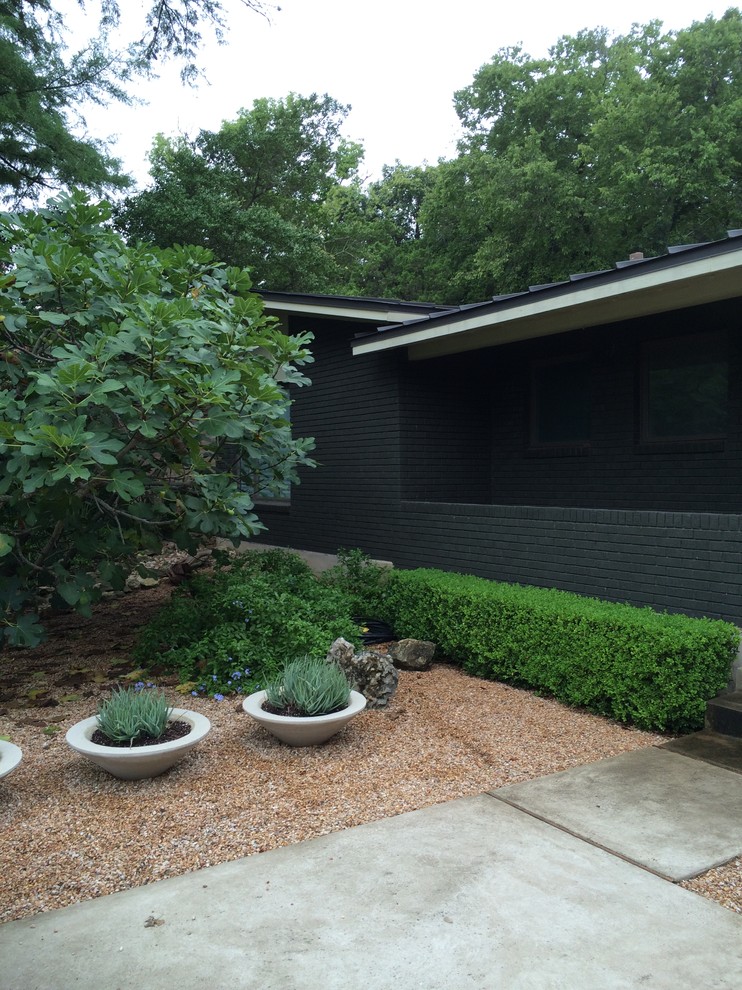 Sidewalk Entry Garden