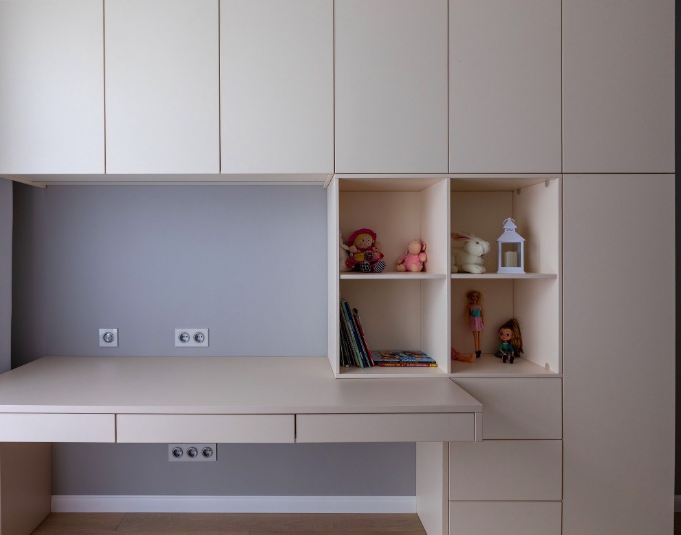 Мебель для детской: шкаф, стеллаж и стол