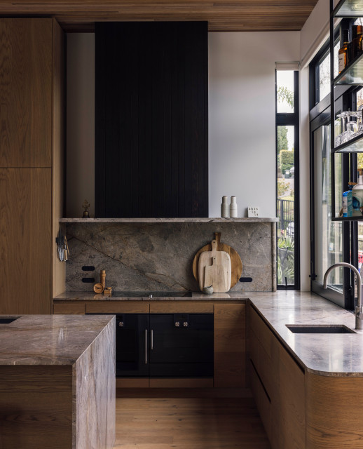 Orakei House modern-home-bar