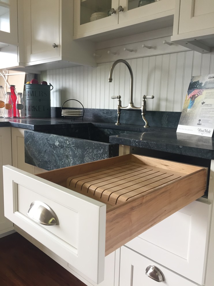 Home design - coastal home design idea in Boston