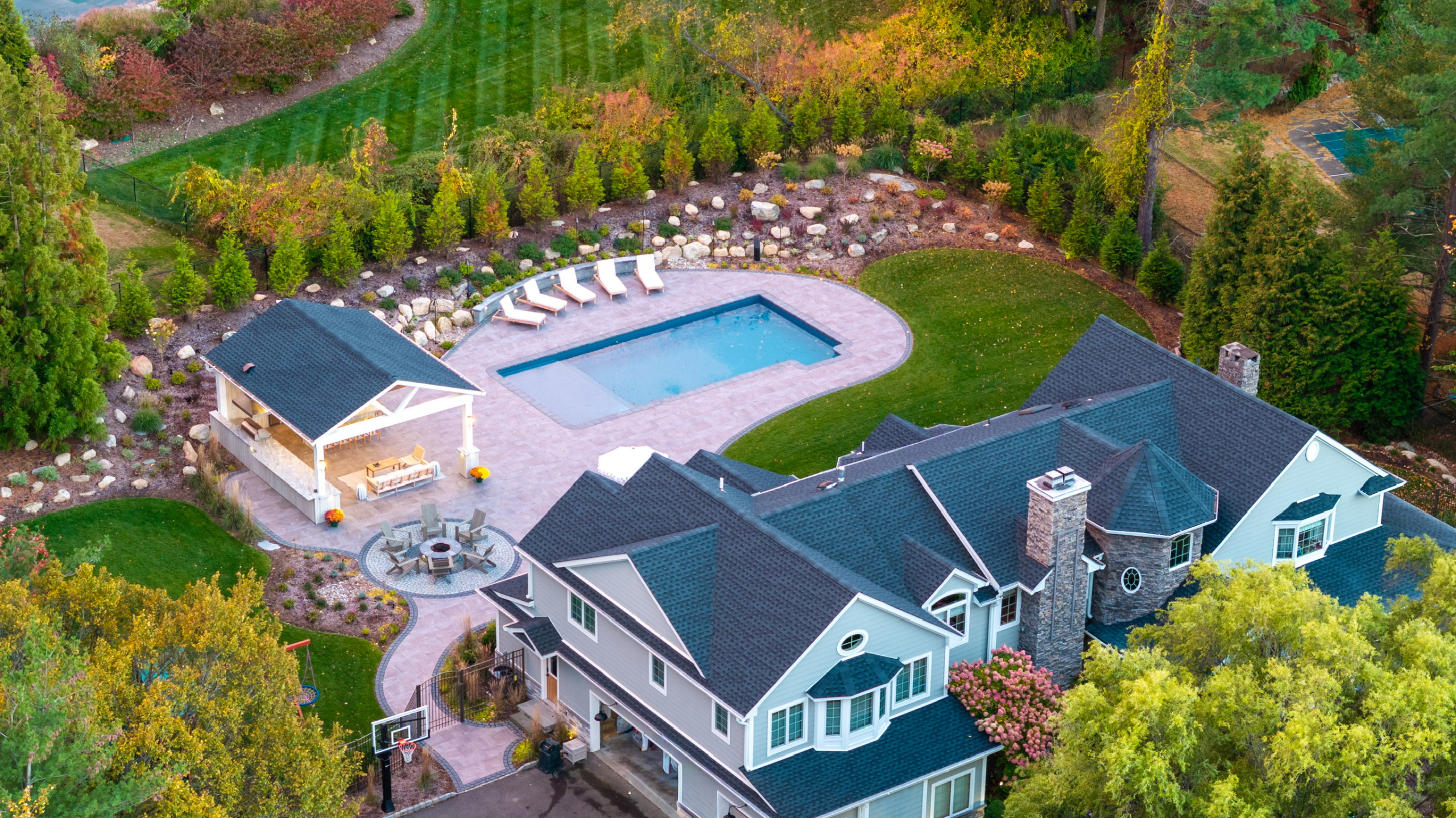 Porcelain Paradise with a Party Pavilian