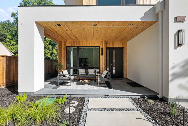 Front Porch trendy-veranda