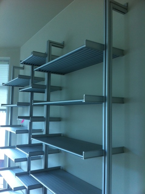 2) WORKING IN THE HOME