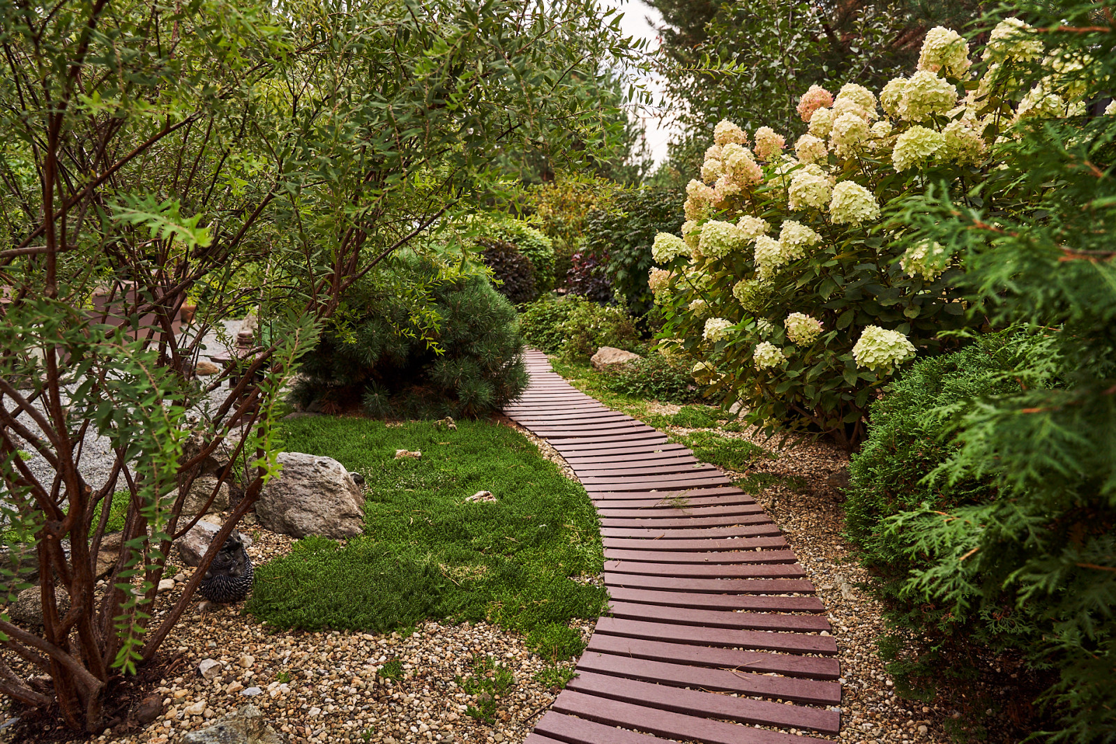 Японский садик "Живи,созерцая..."